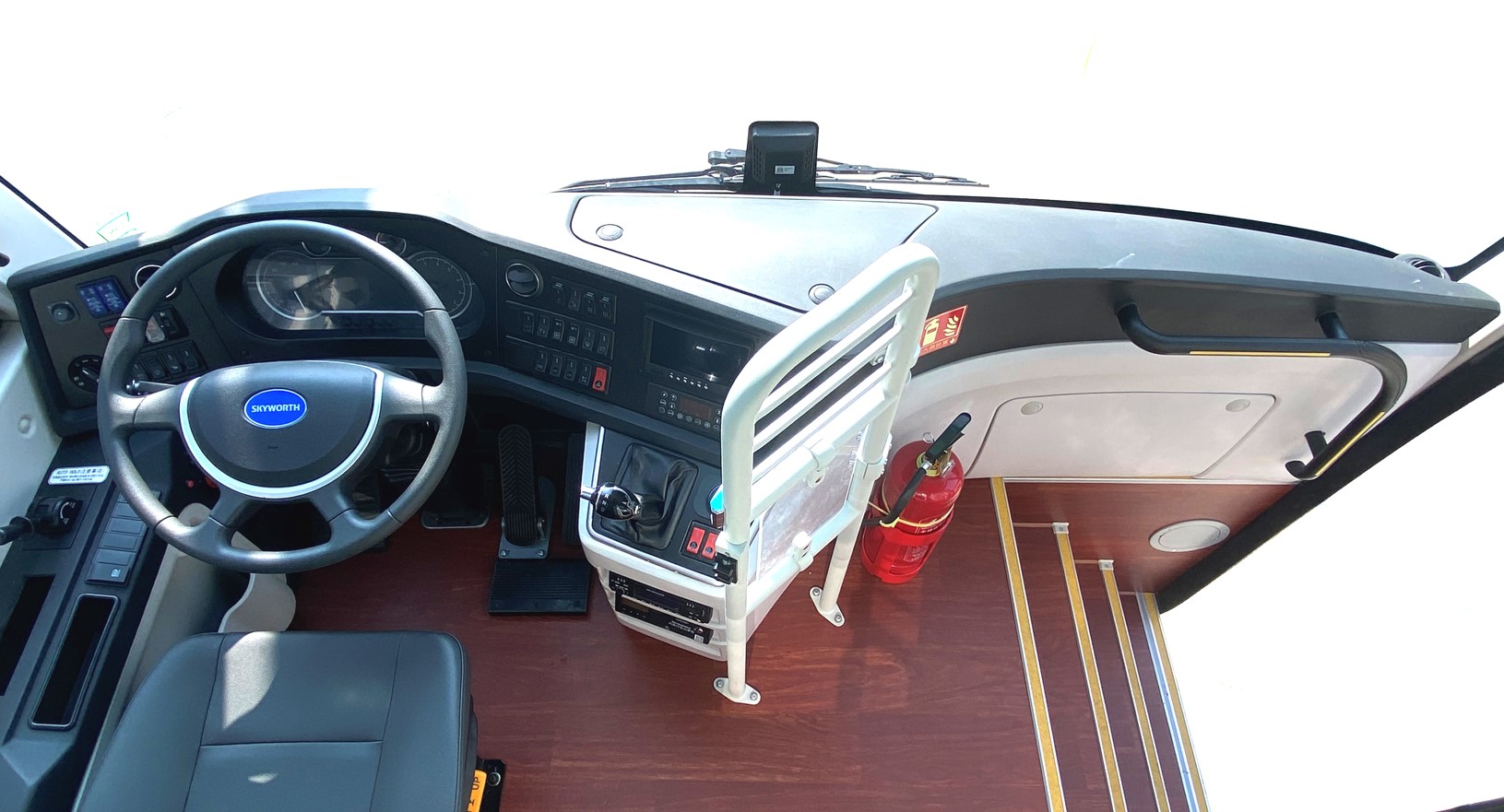 旅游客車儀表臺