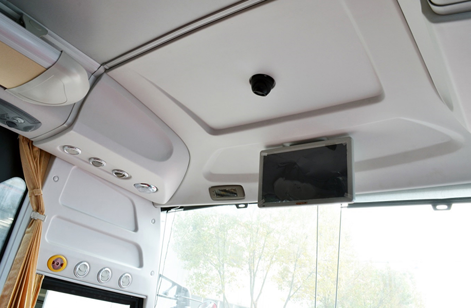 旅游車頂內(nèi)飾