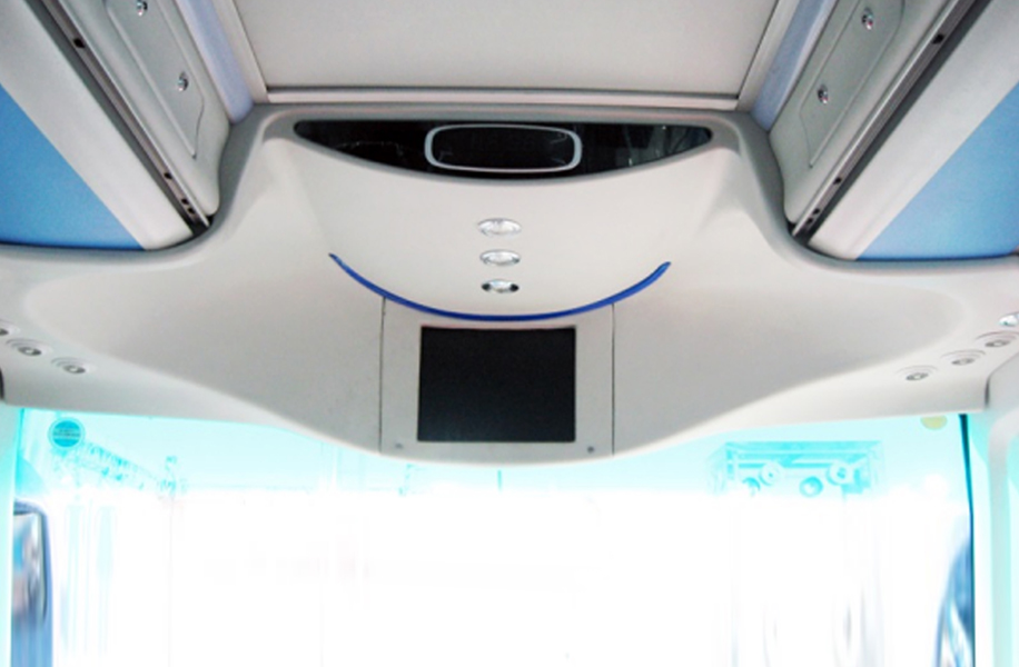 旅游車頂內(nèi)飾