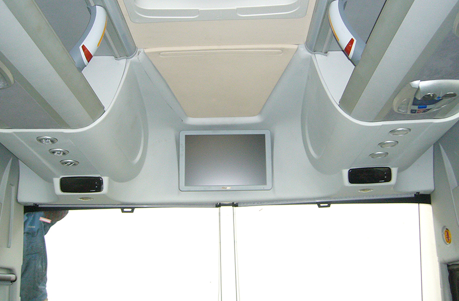 旅游車頂內(nèi)飾