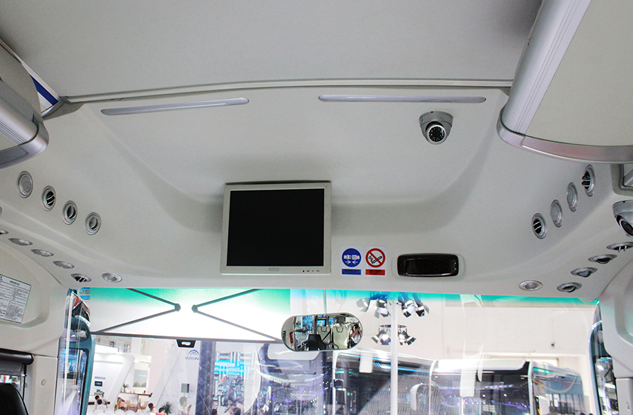 旅游車頂內(nèi)飾