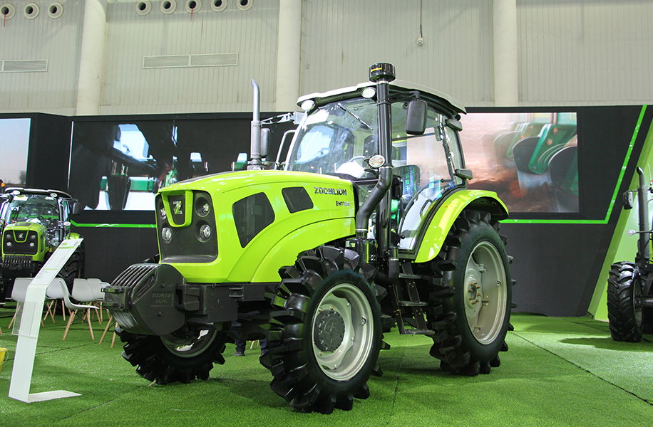 中聯重科拖拉機外飾件